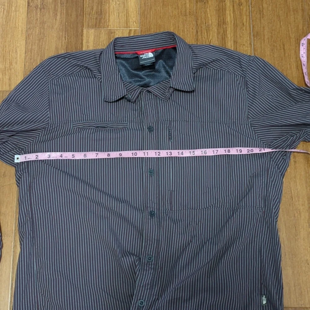 The North Face Long Sleeve Striped Vented Button Down Shirt Size Large